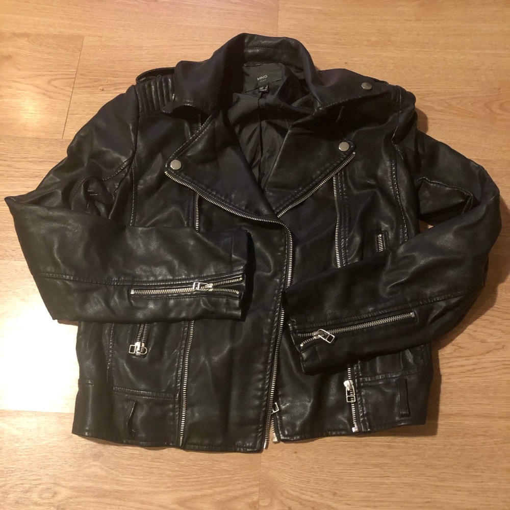 Faux leather jacket 🤩